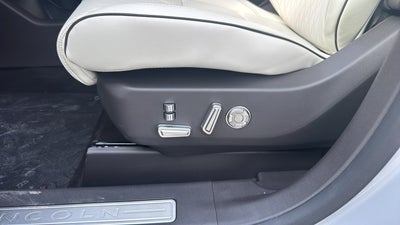 2026 Lincoln Nautilus Black Label Hybrid