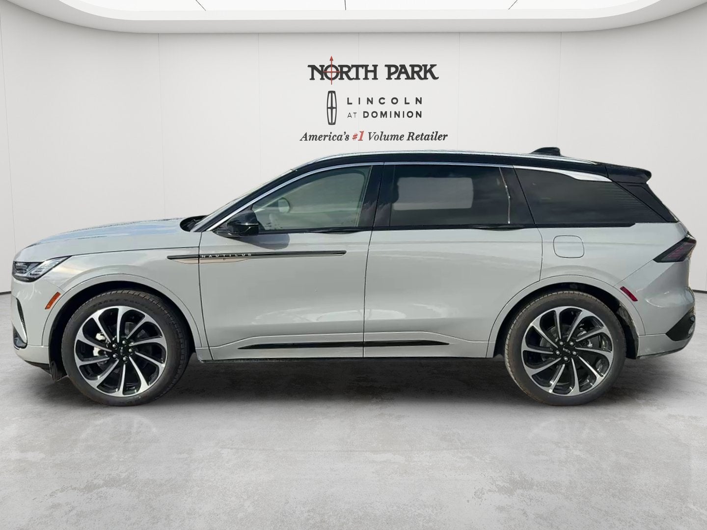 2026 Lincoln Nautilus Black Label Hybrid