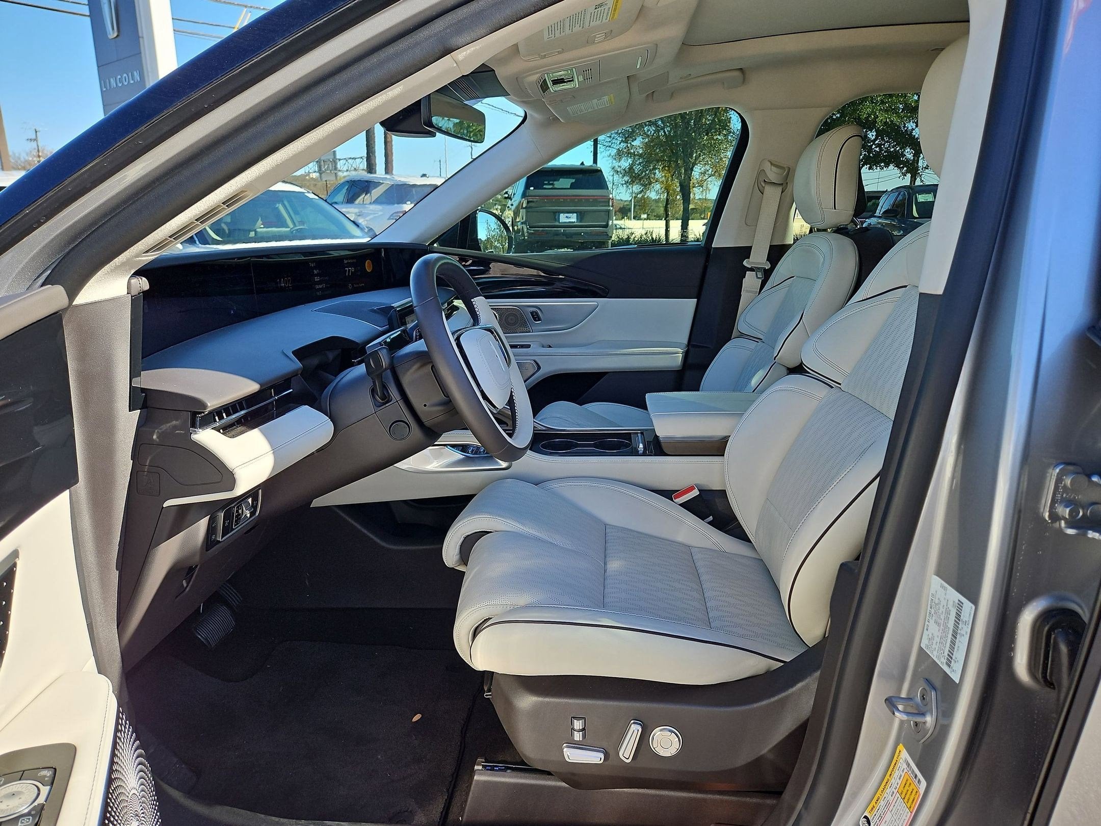 2025 Lincoln Nautilus Black Label