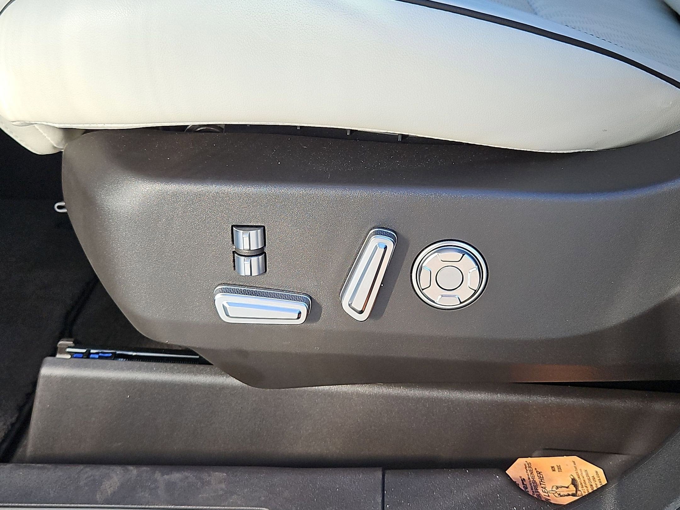 2025 Lincoln Nautilus Black Label