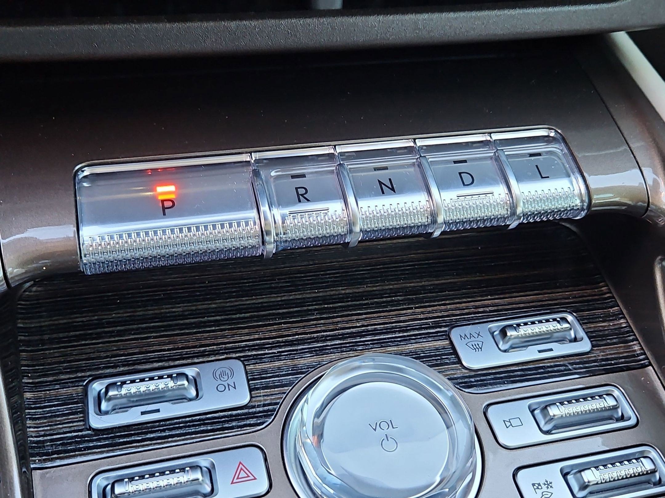 2025 Lincoln Nautilus Black Label