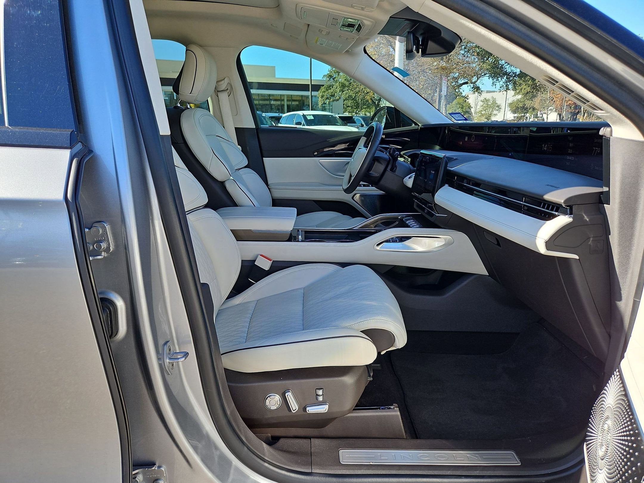 2025 Lincoln Nautilus Black Label