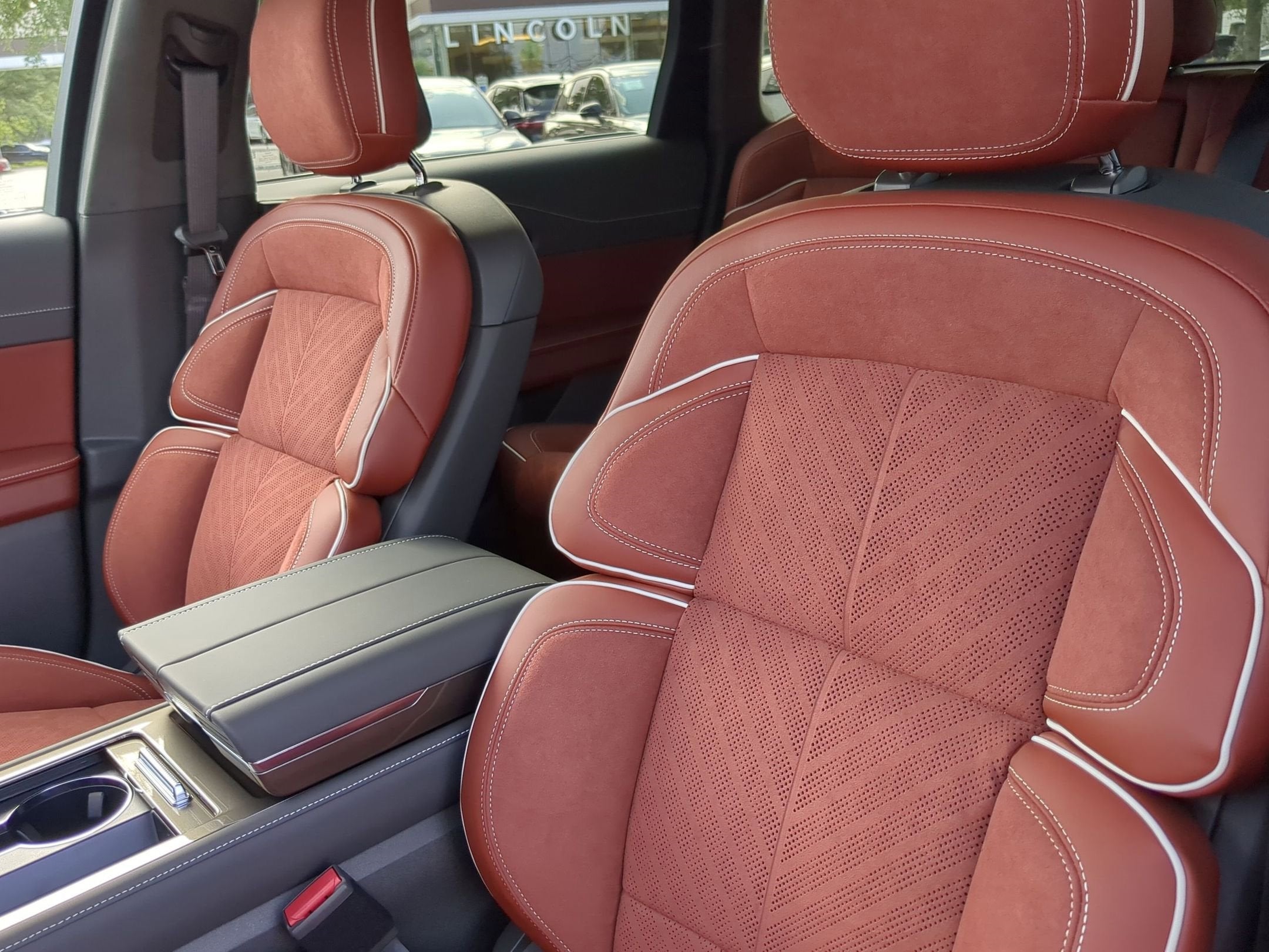 2025 Lincoln Nautilus Black Label Hybrid