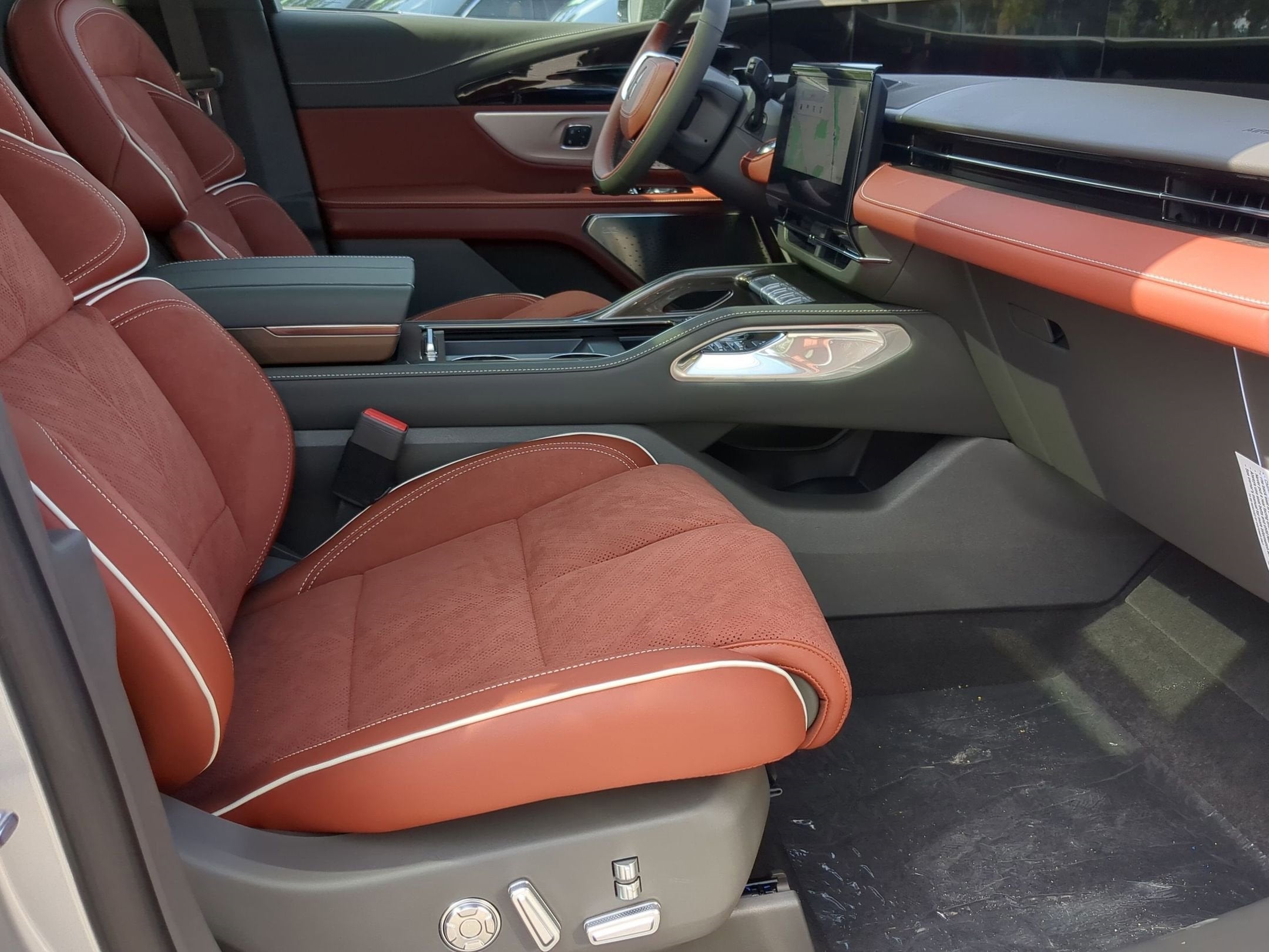 2025 Lincoln Nautilus Black Label Hybrid