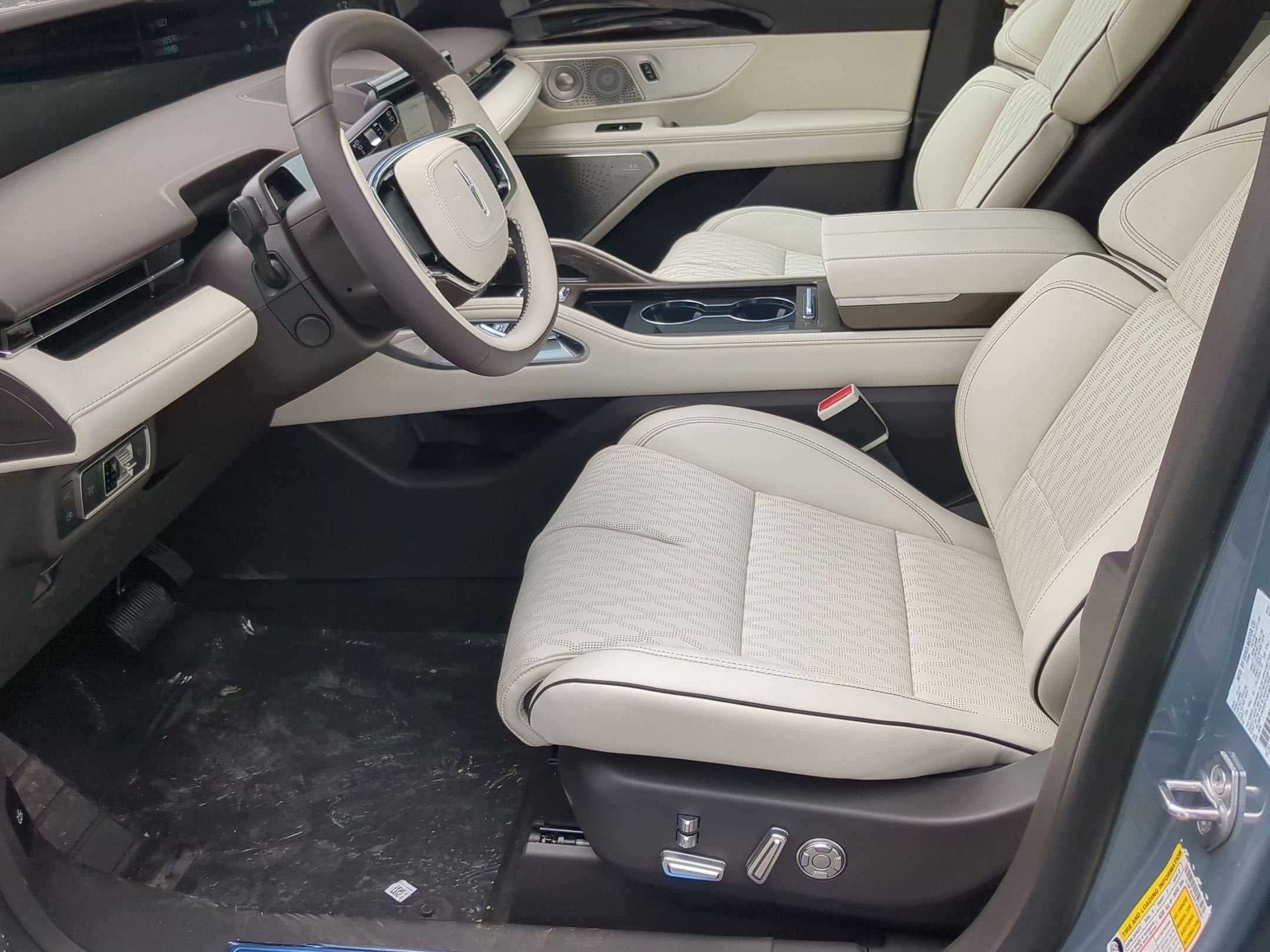 2026 Lincoln Nautilus Black Label Hybrid