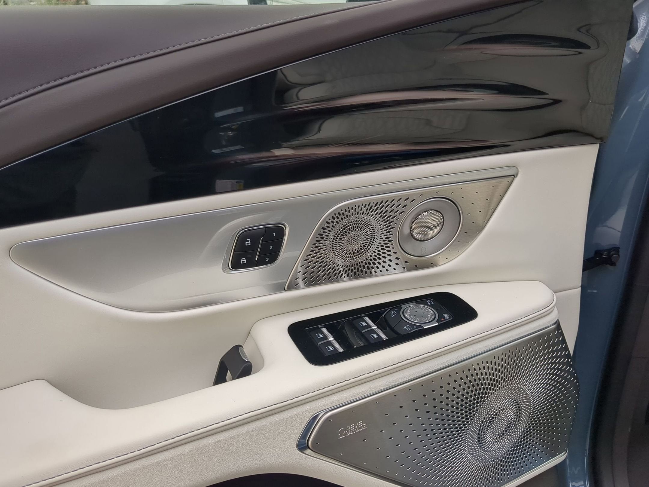 2026 Lincoln Nautilus Black Label Hybrid