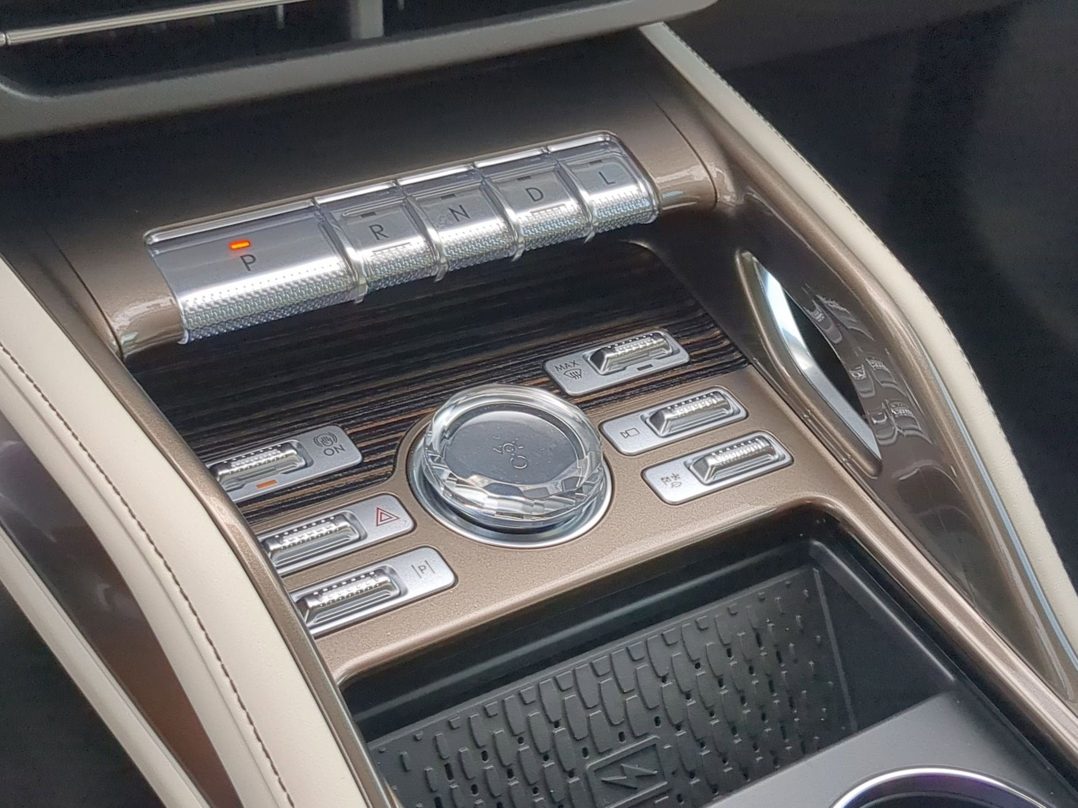 2026 Lincoln Nautilus Black Label Hybrid