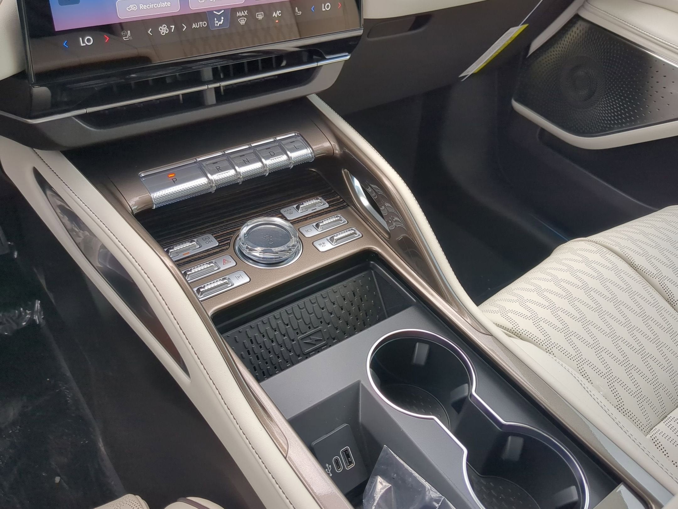 2026 Lincoln Nautilus Black Label Hybrid