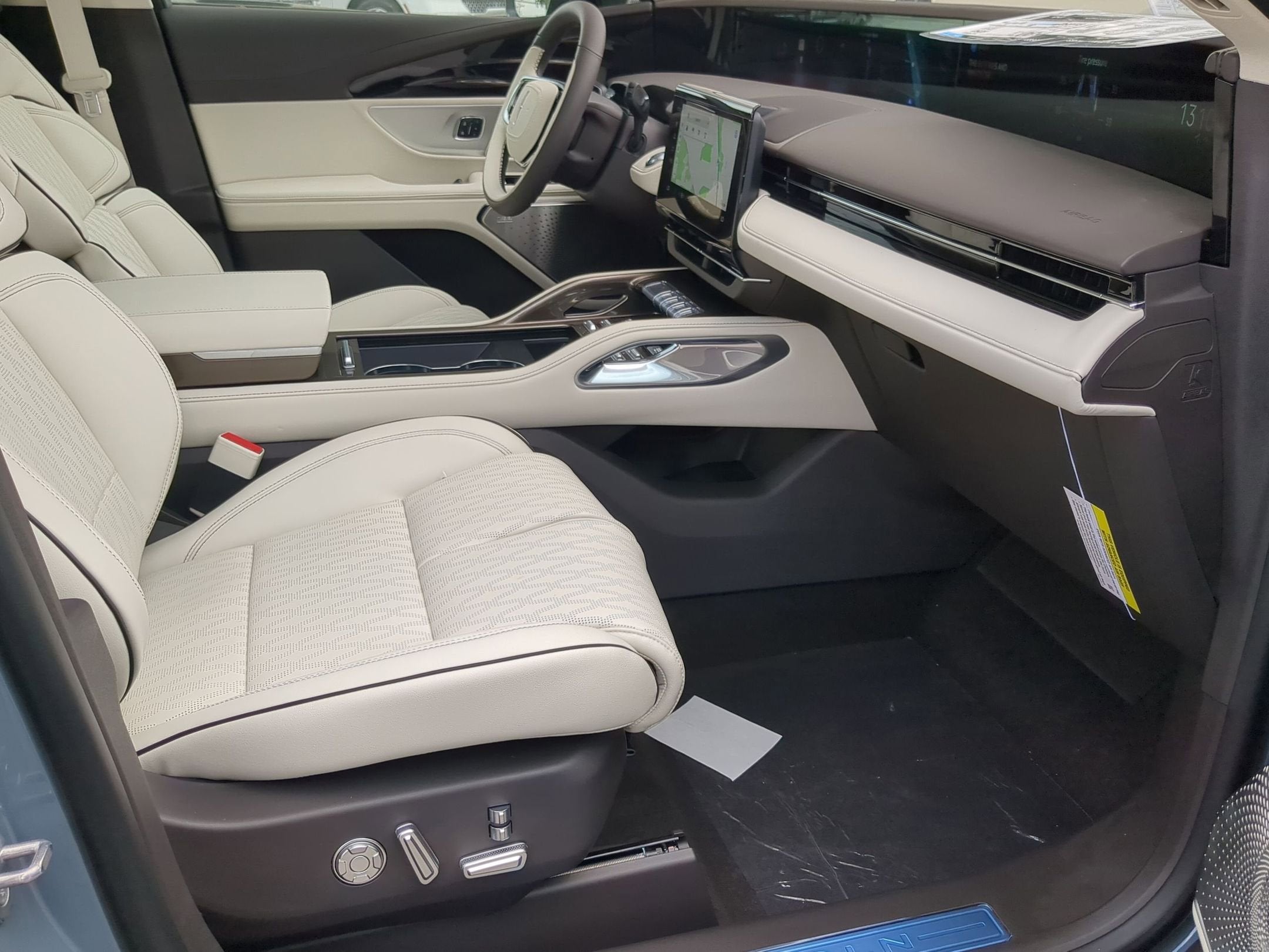 2026 Lincoln Nautilus Black Label Hybrid