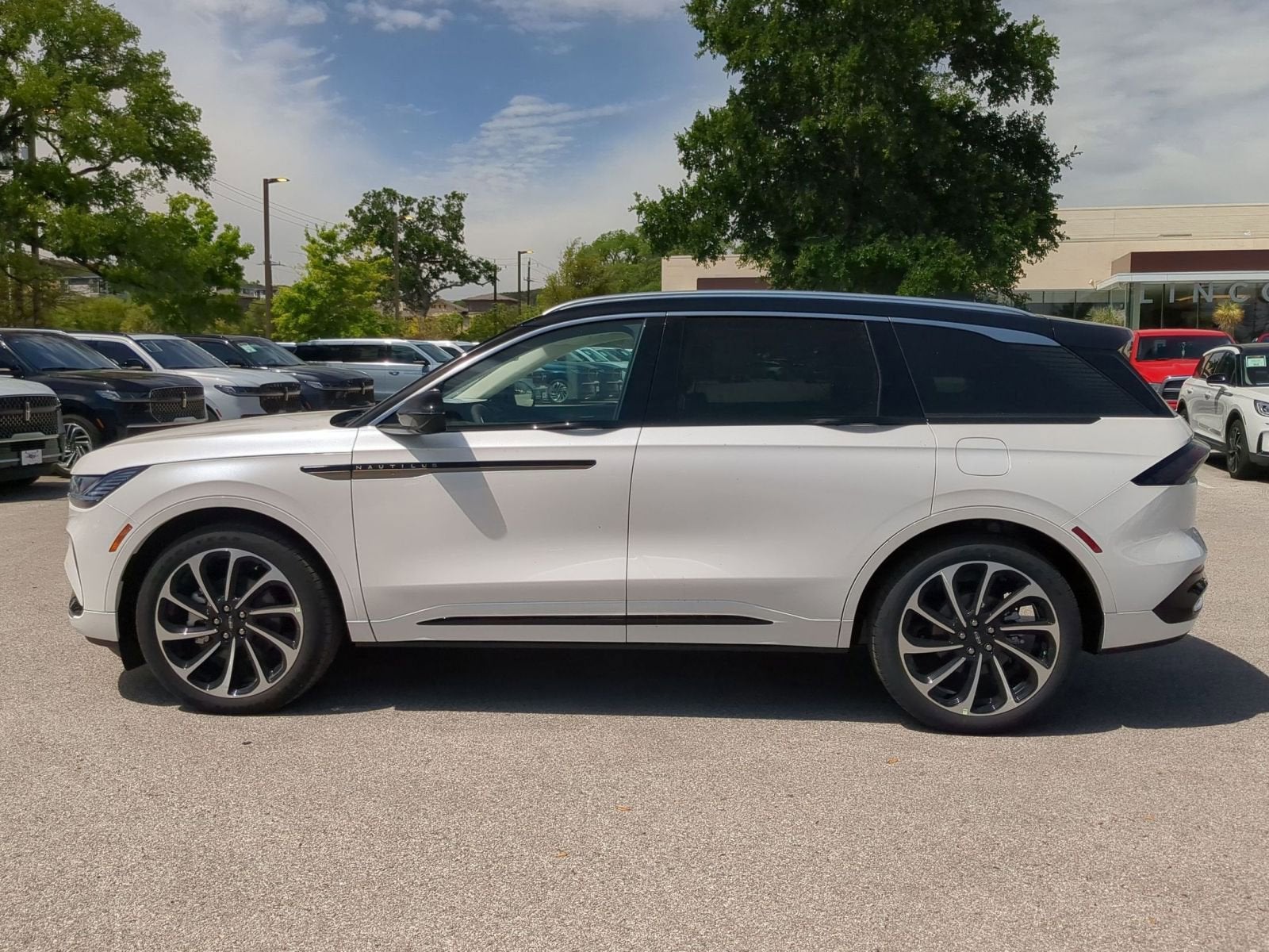 2026 Lincoln Nautilus Black Label