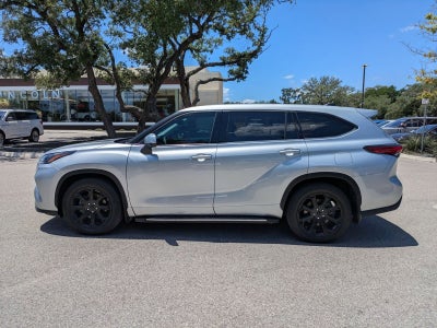 2022 Toyota Highlander L