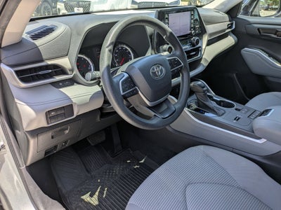 2022 Toyota Highlander L