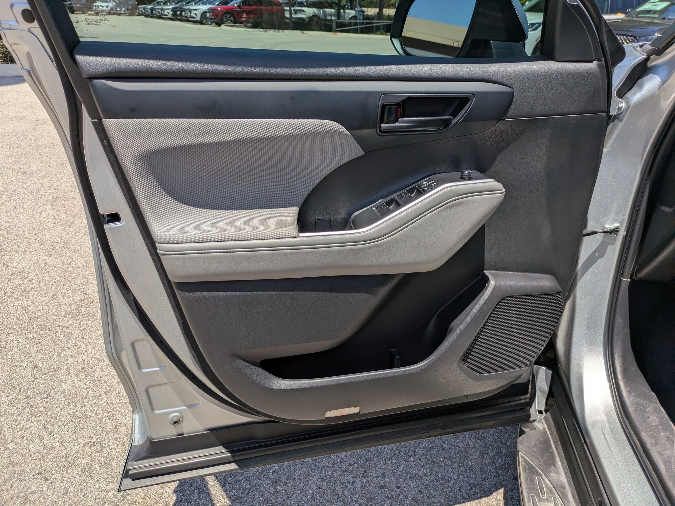 2022 Toyota Highlander L