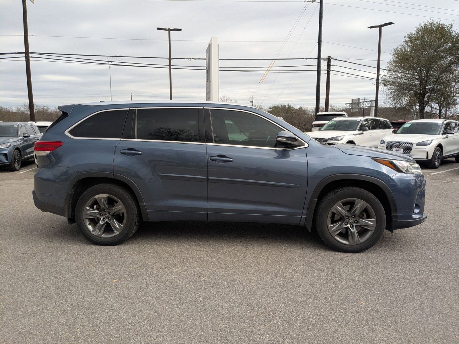 2019 Toyota Highlander Limited Platinum