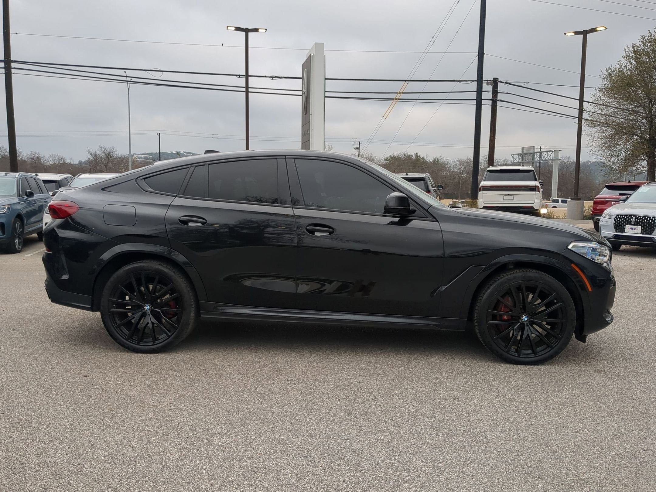 2023 BMW X6 xDrive40i