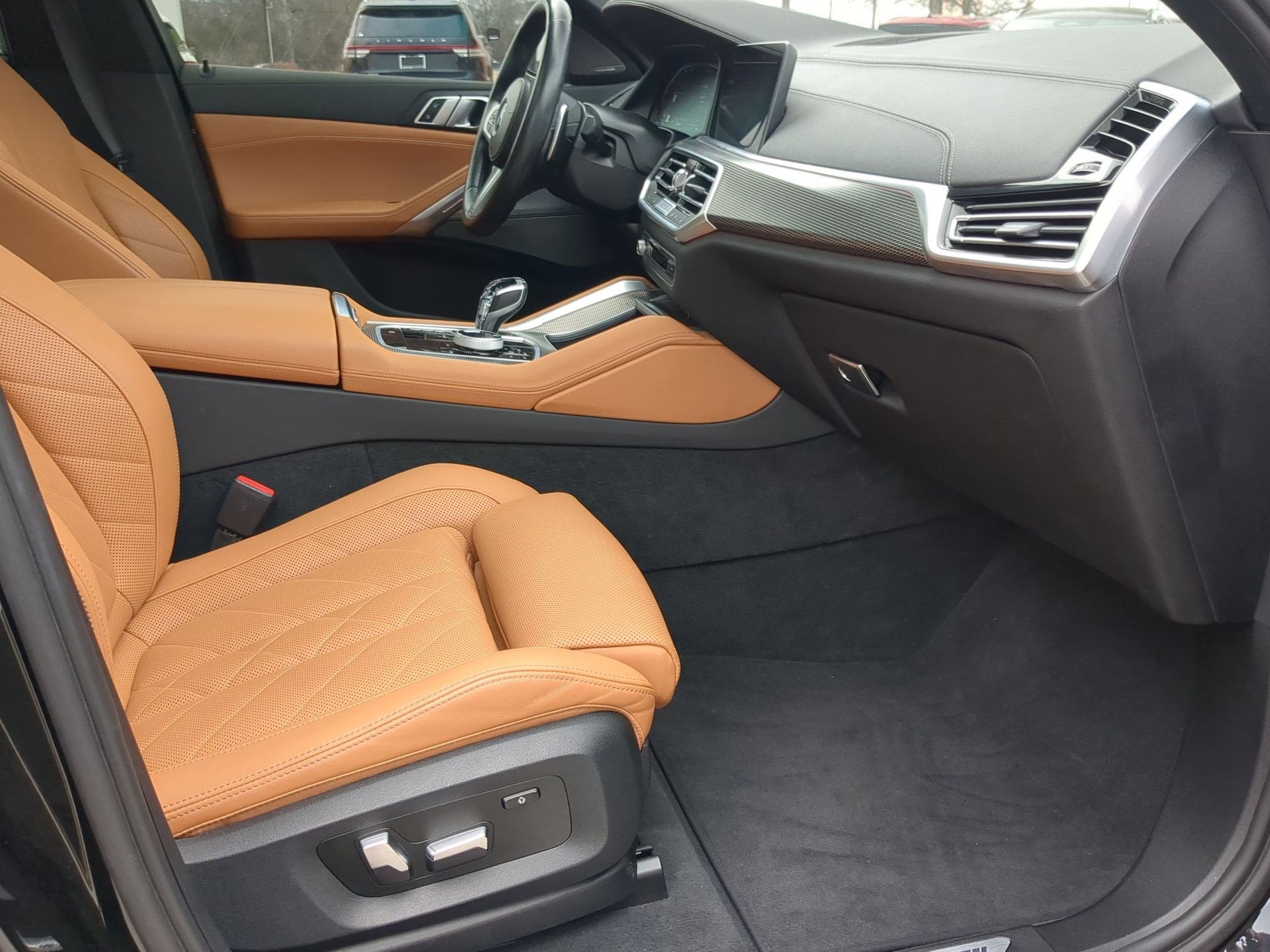 2023 BMW X6 xDrive40i