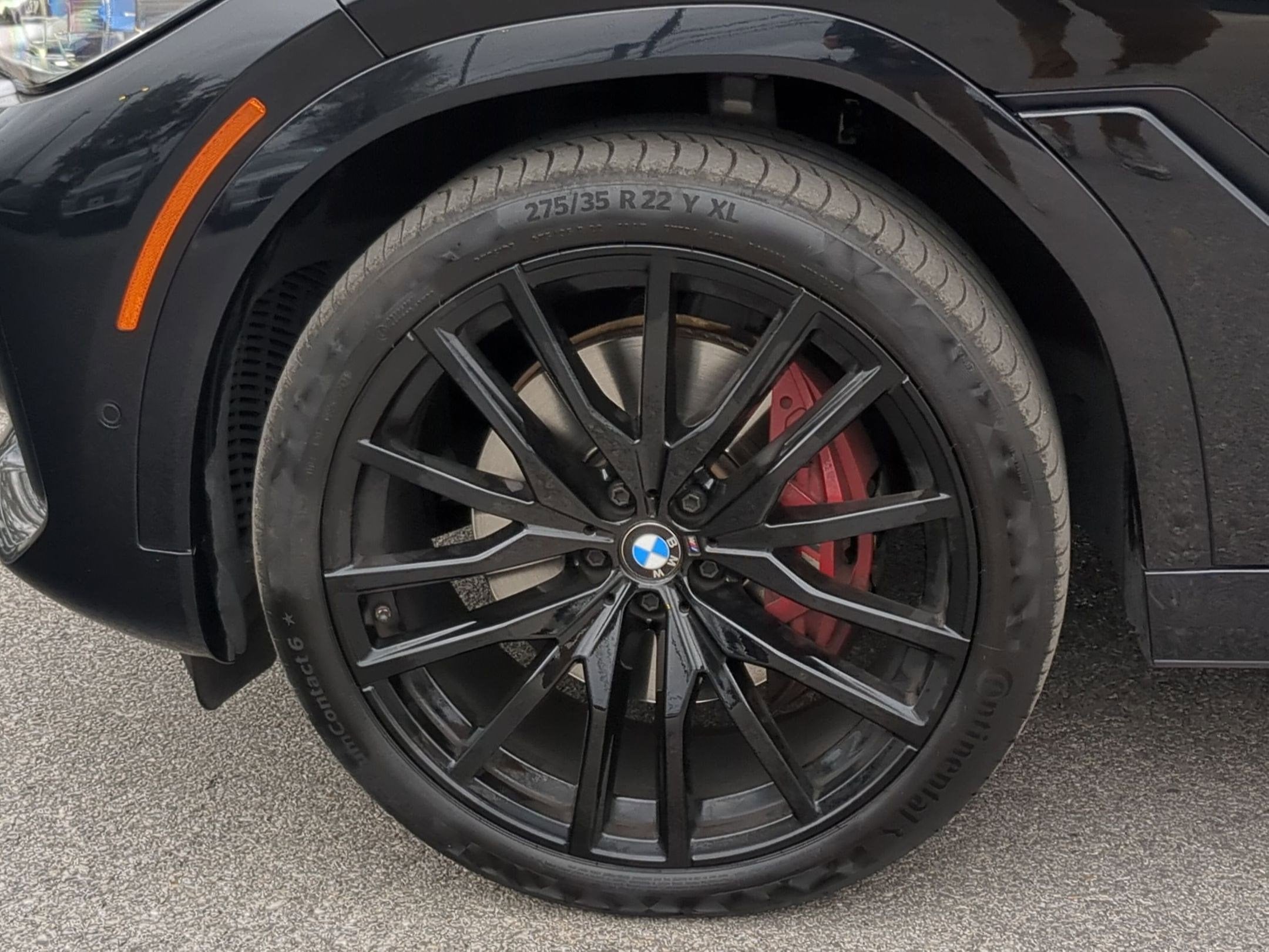 2023 BMW X6 xDrive40i