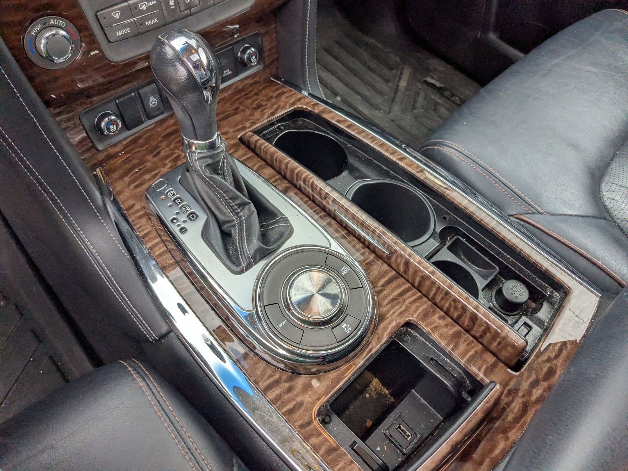 2017 Nissan Armada Platinum