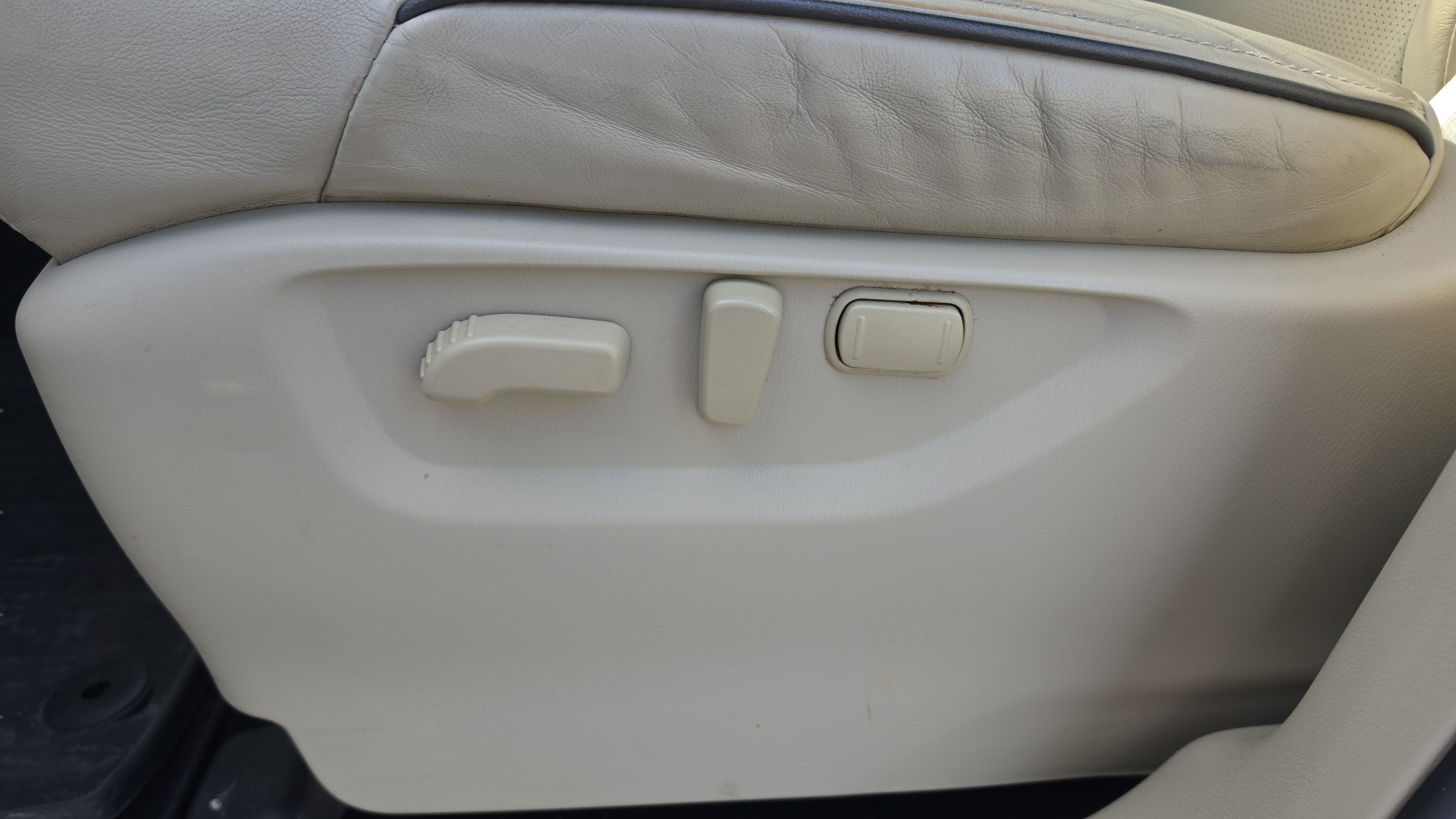 2022 INFINITI QX80 LUXE