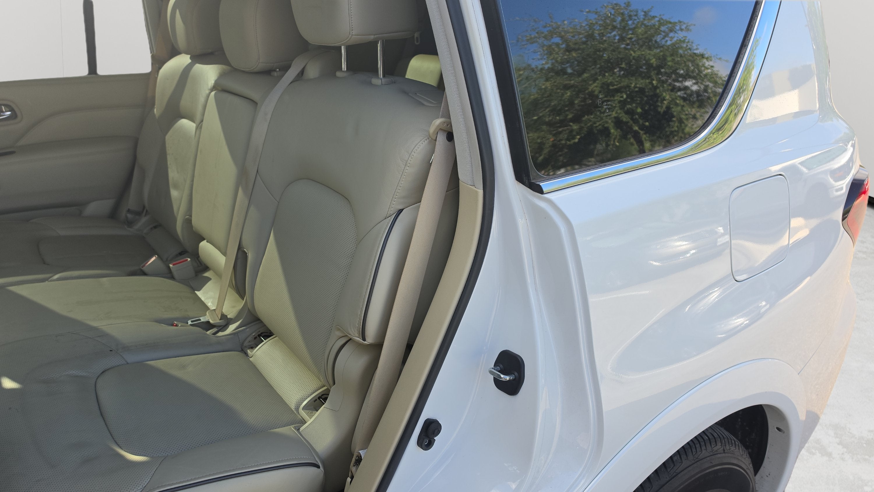 2022 INFINITI QX80 LUXE