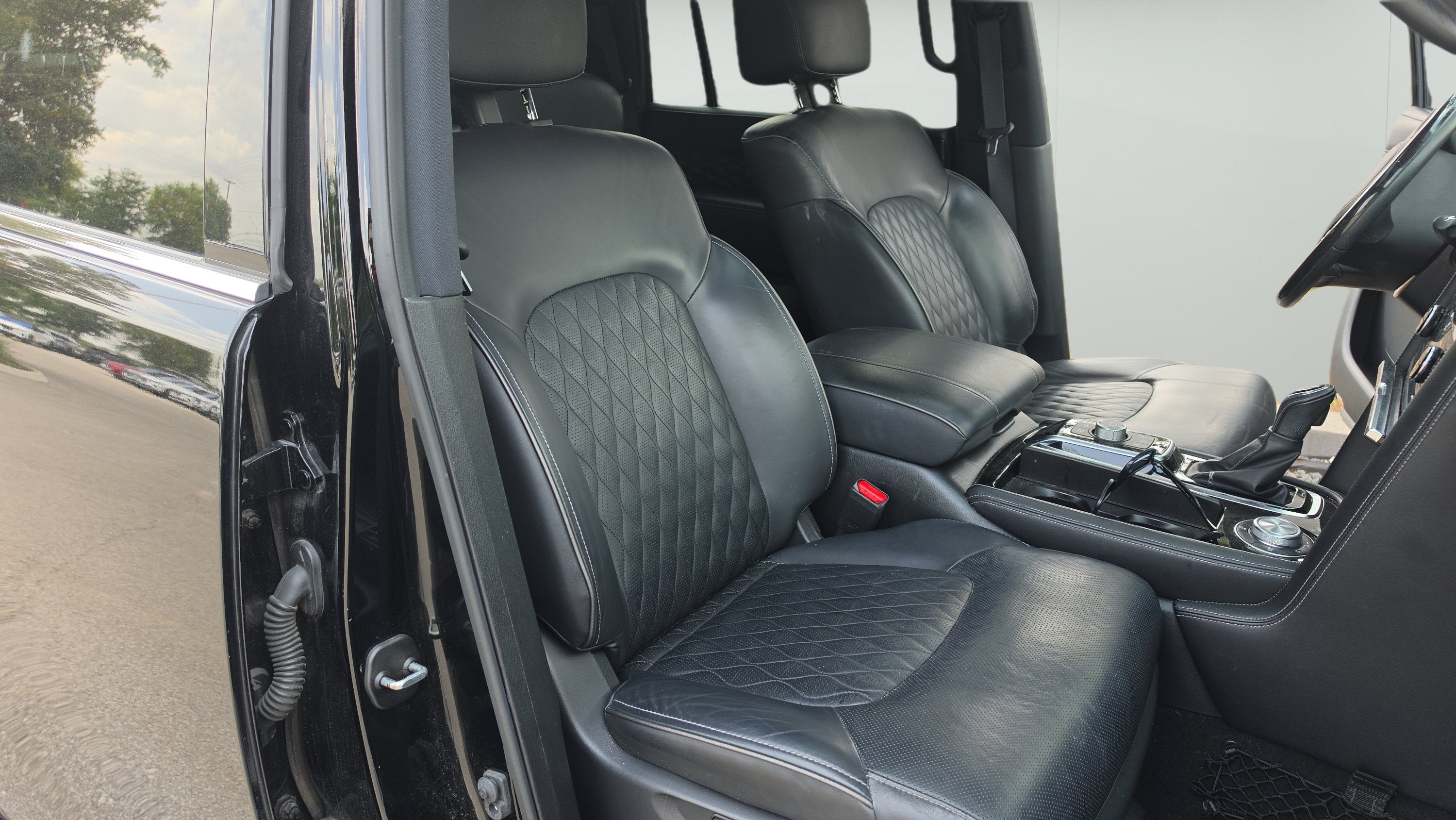 2023 INFINITI QX80 SENSORY