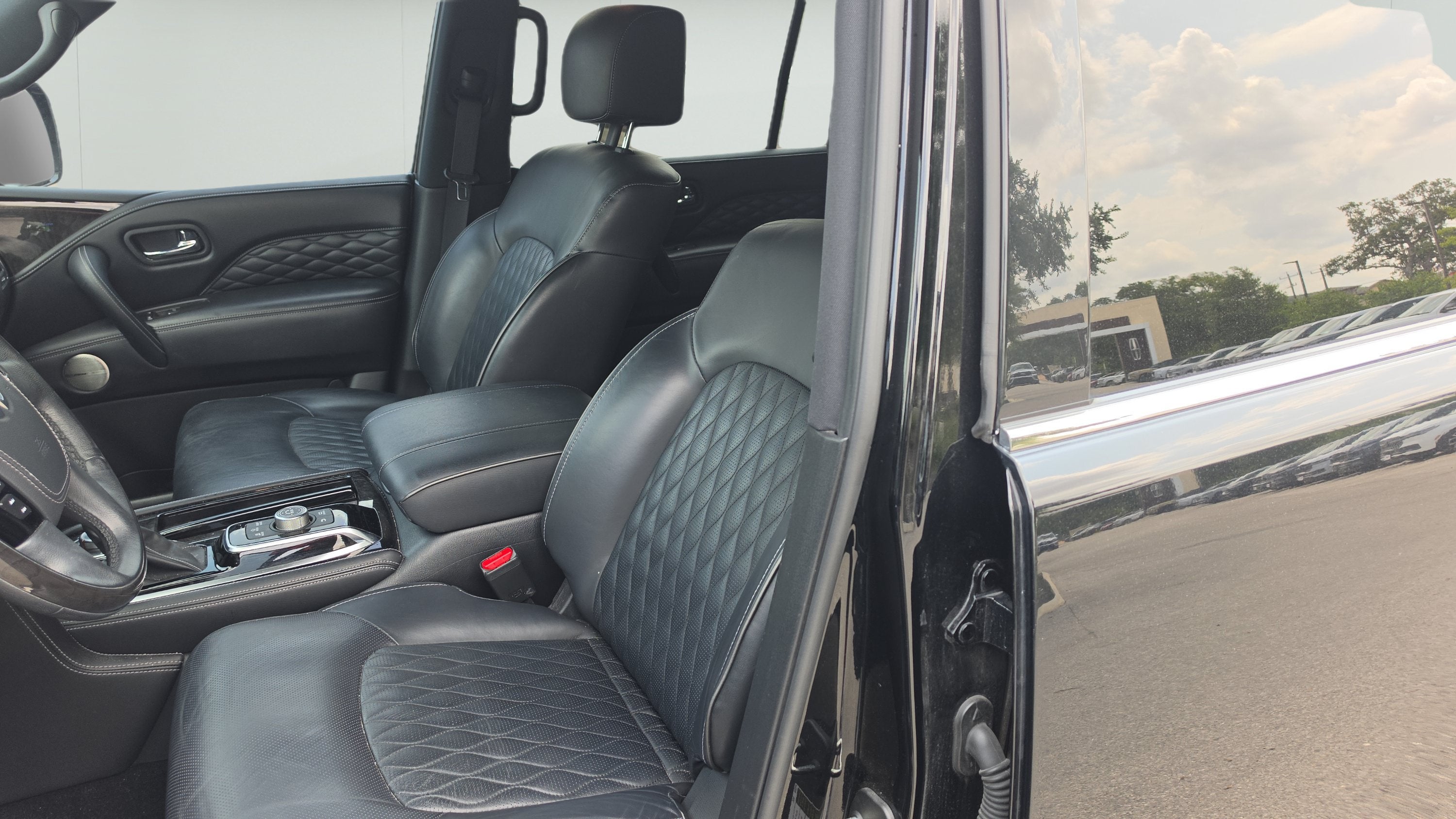 2023 INFINITI QX80 SENSORY