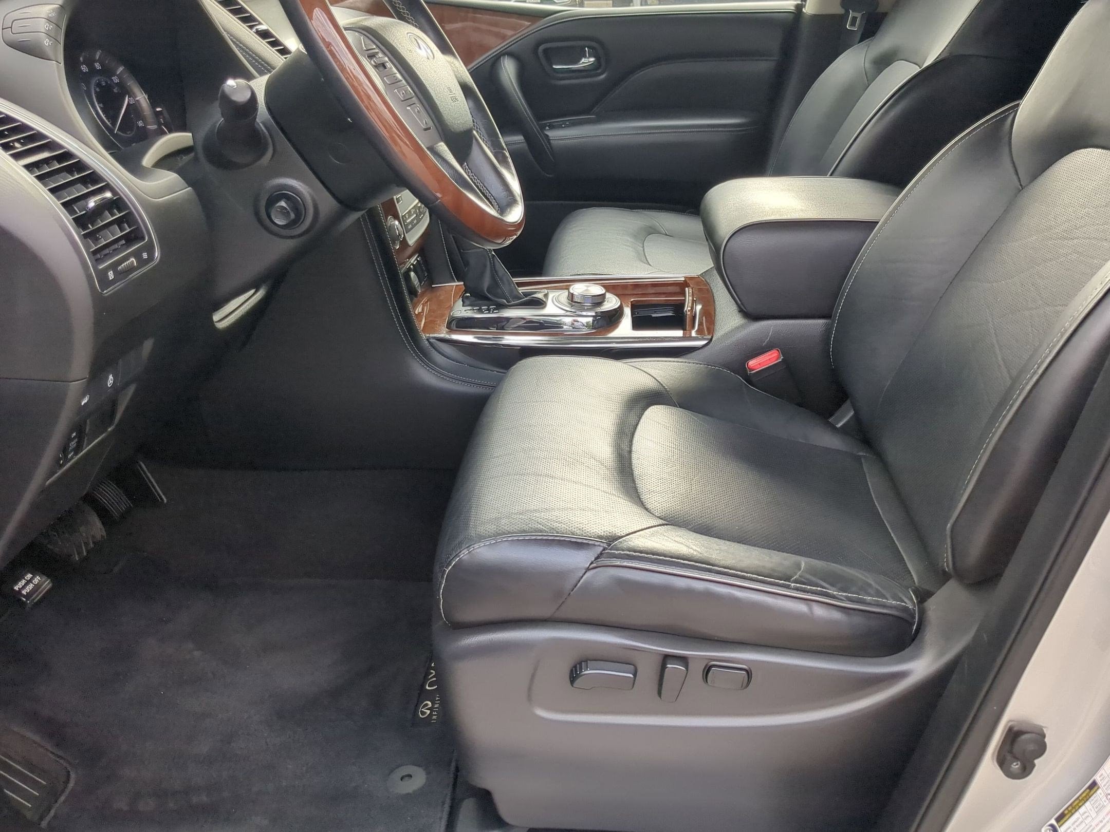 2019 INFINITI QX80 LUXE