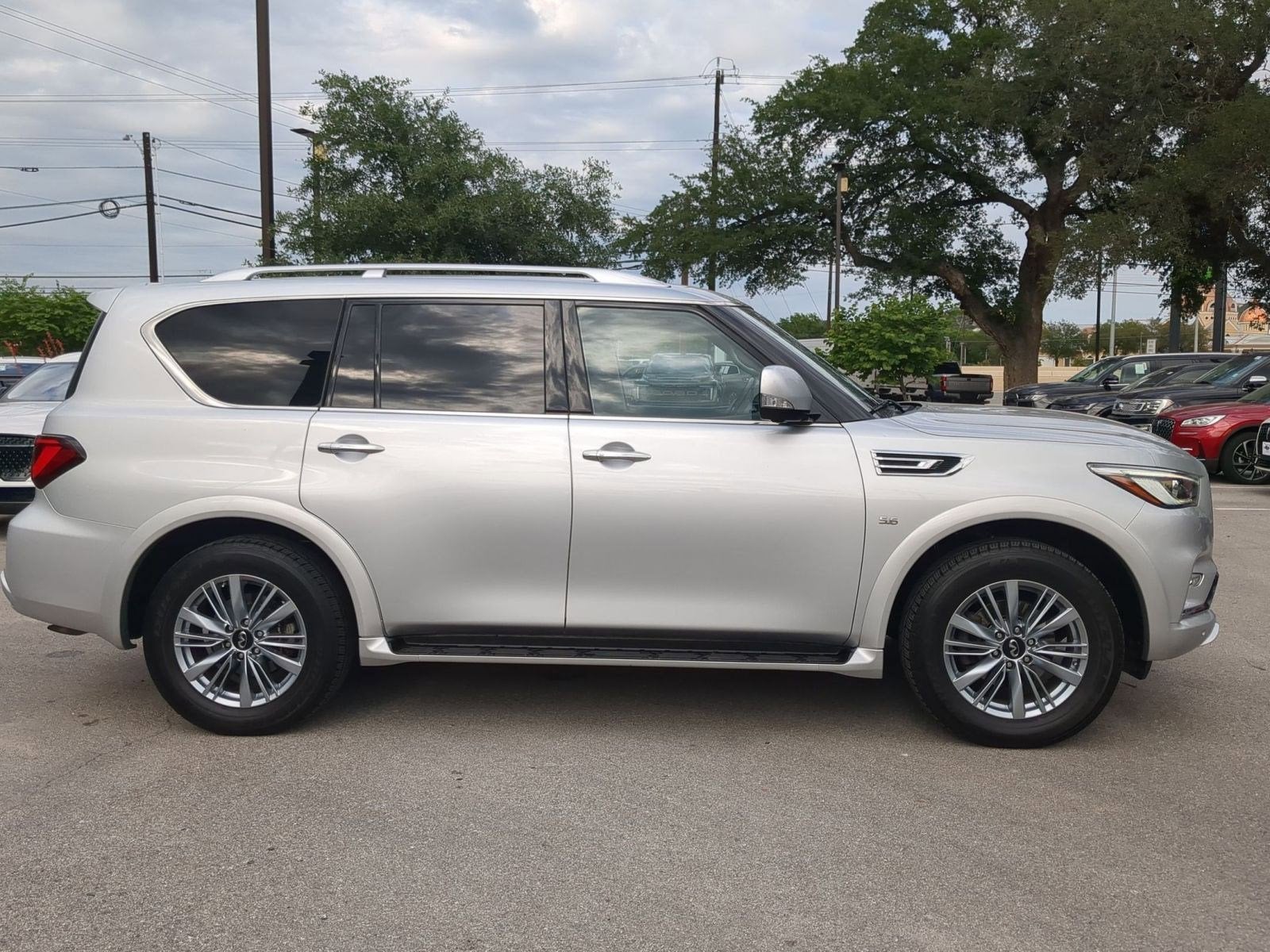2019 INFINITI QX80 LUXE