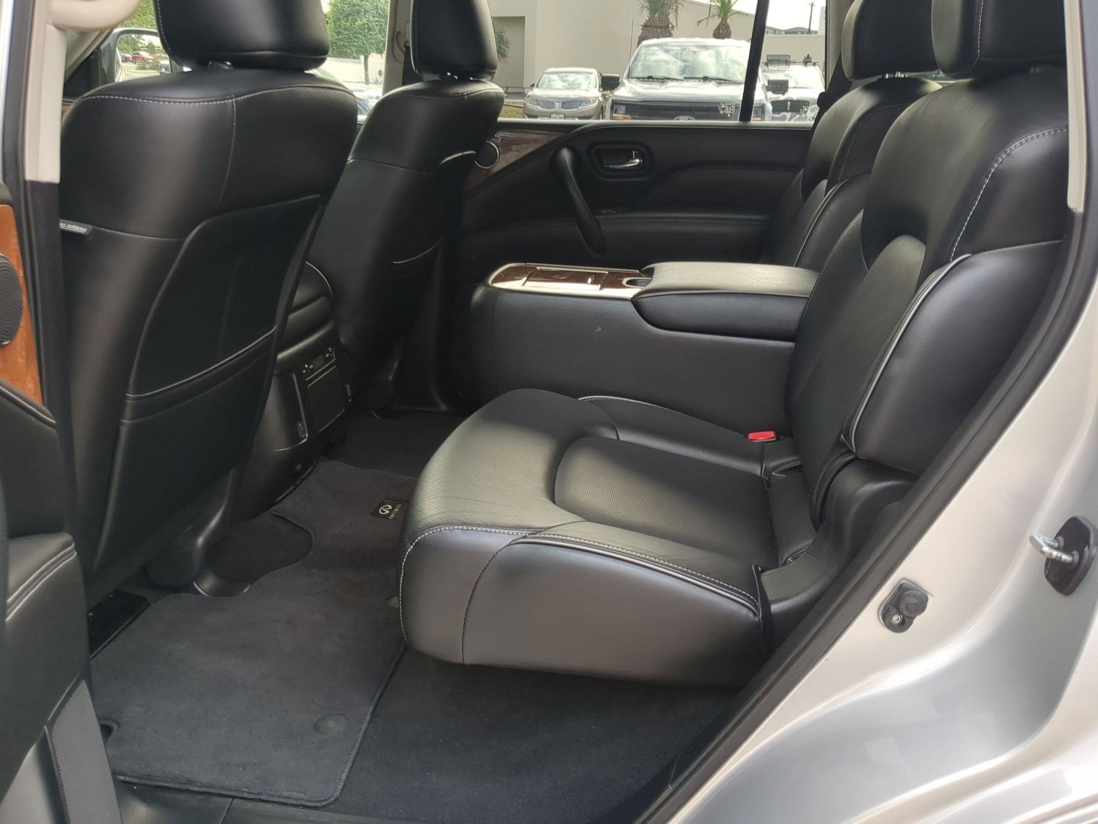 2019 INFINITI QX80 LUXE