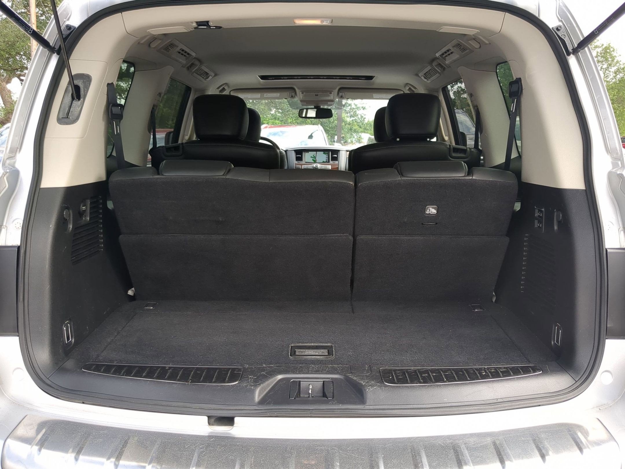 2019 INFINITI QX80 LUXE