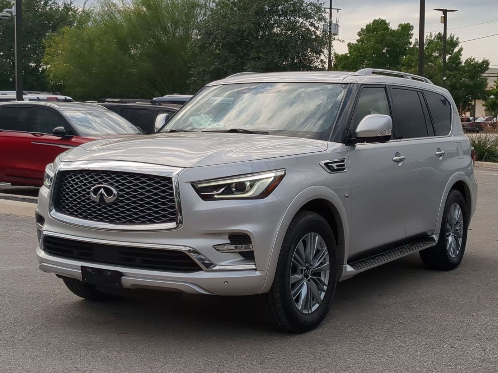 2019 INFINITI QX80 LUXE