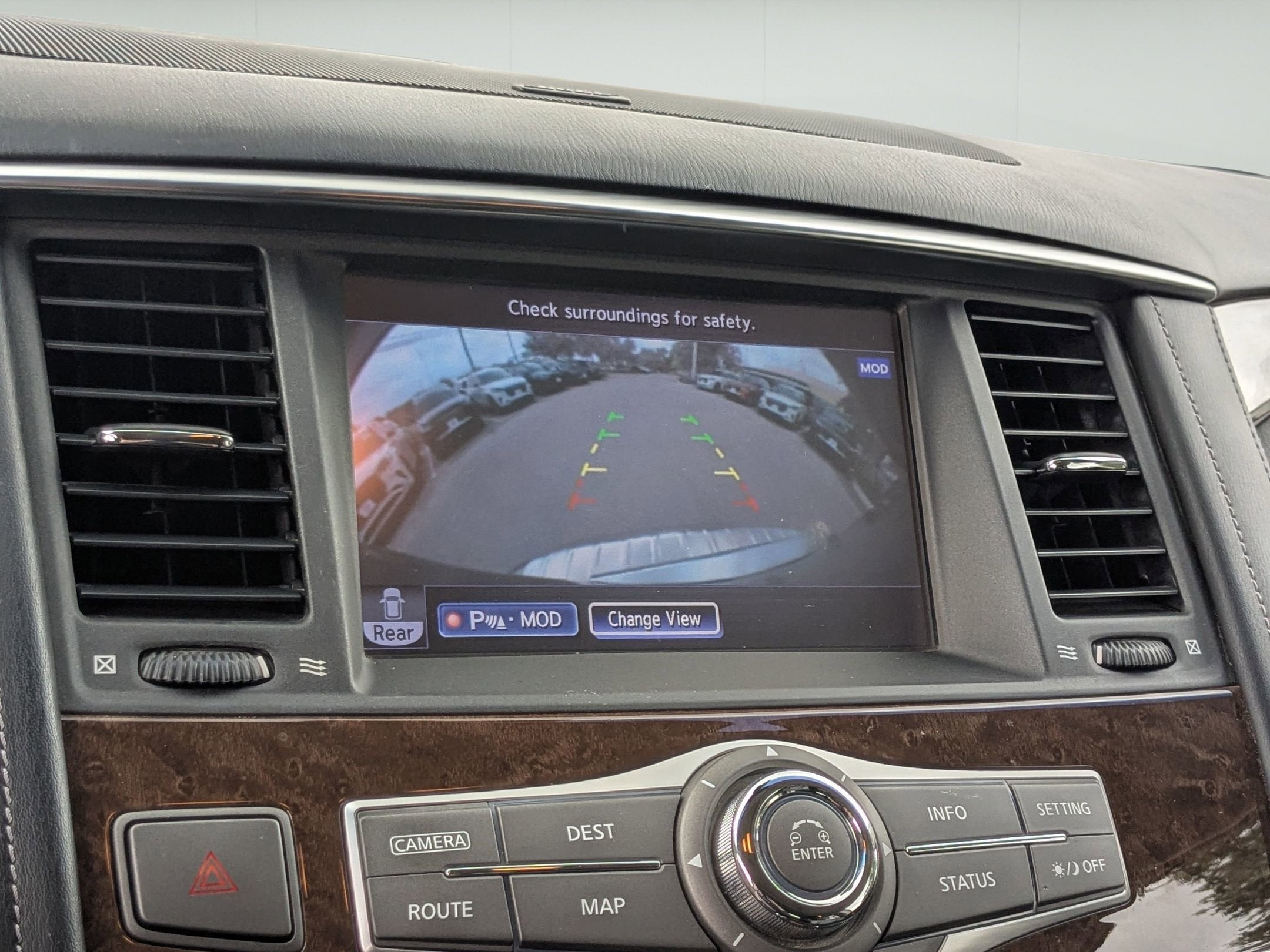 2017 INFINITI QX80 Base