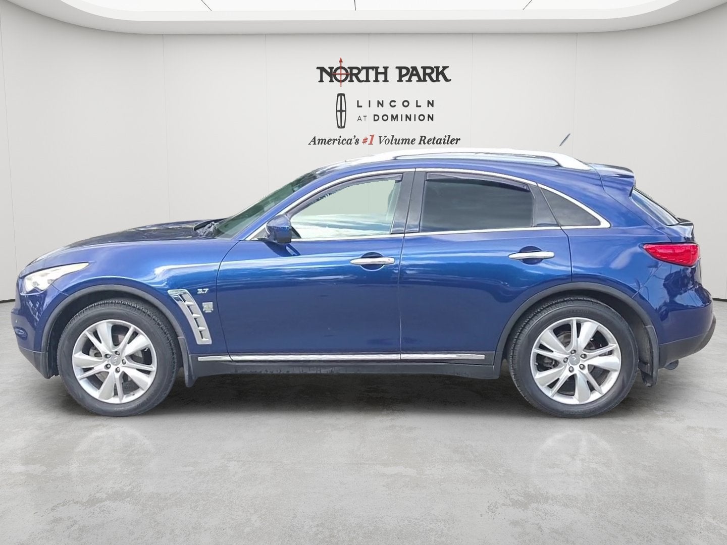 2014 INFINITI QX70 Base