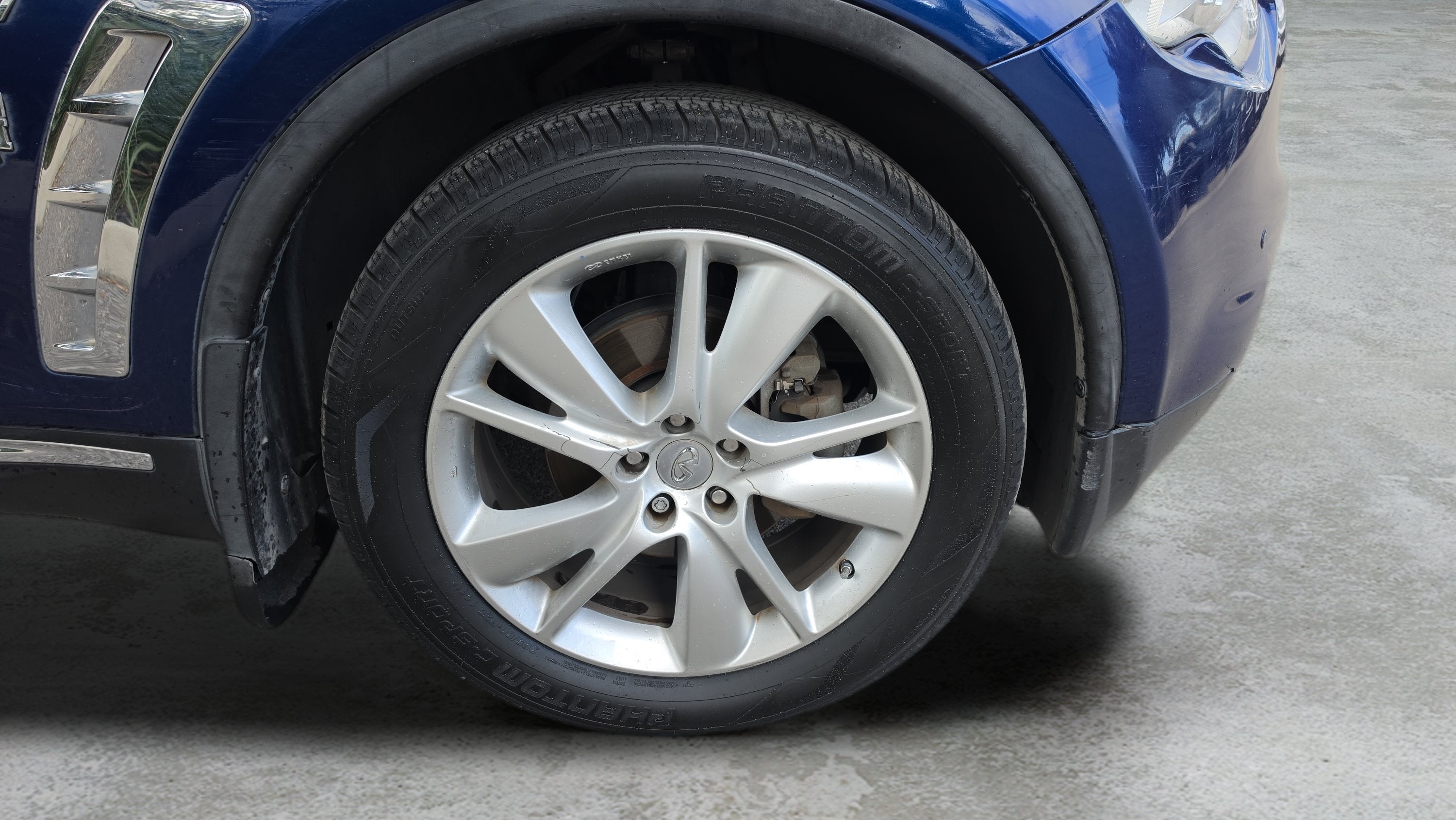 2014 INFINITI QX70 Base