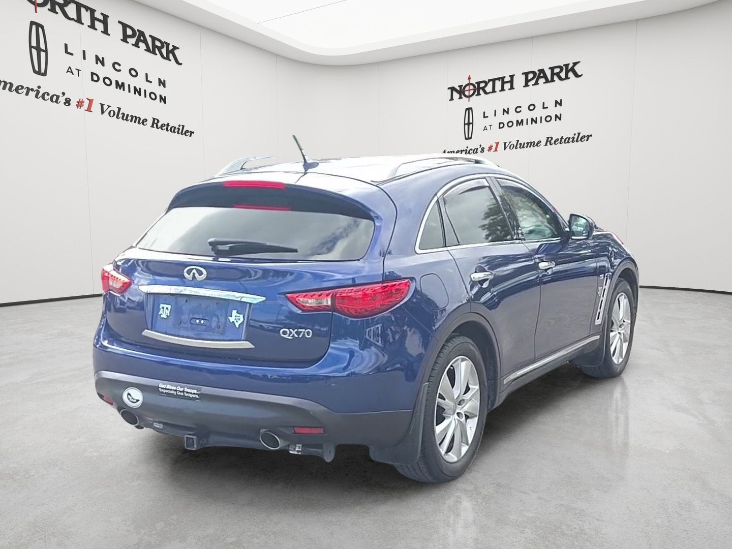 2014 INFINITI QX70 Base