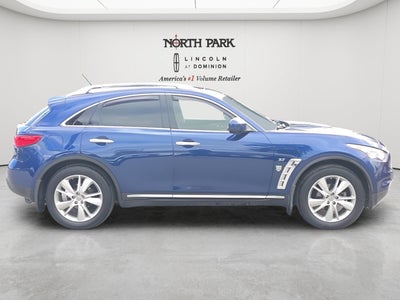 2014 INFINITI QX70 Base