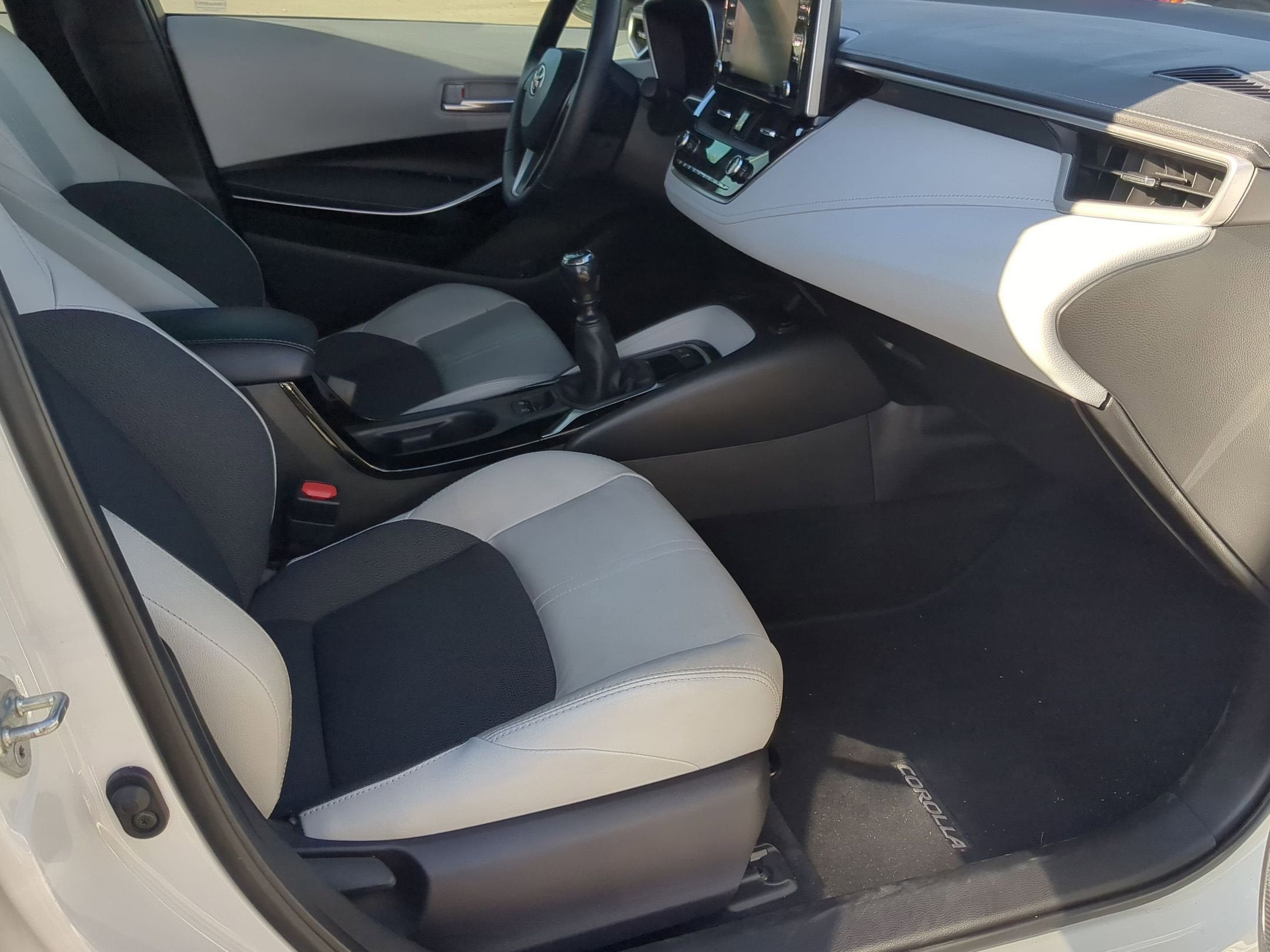 2022 Toyota Corolla Hatchback XSE