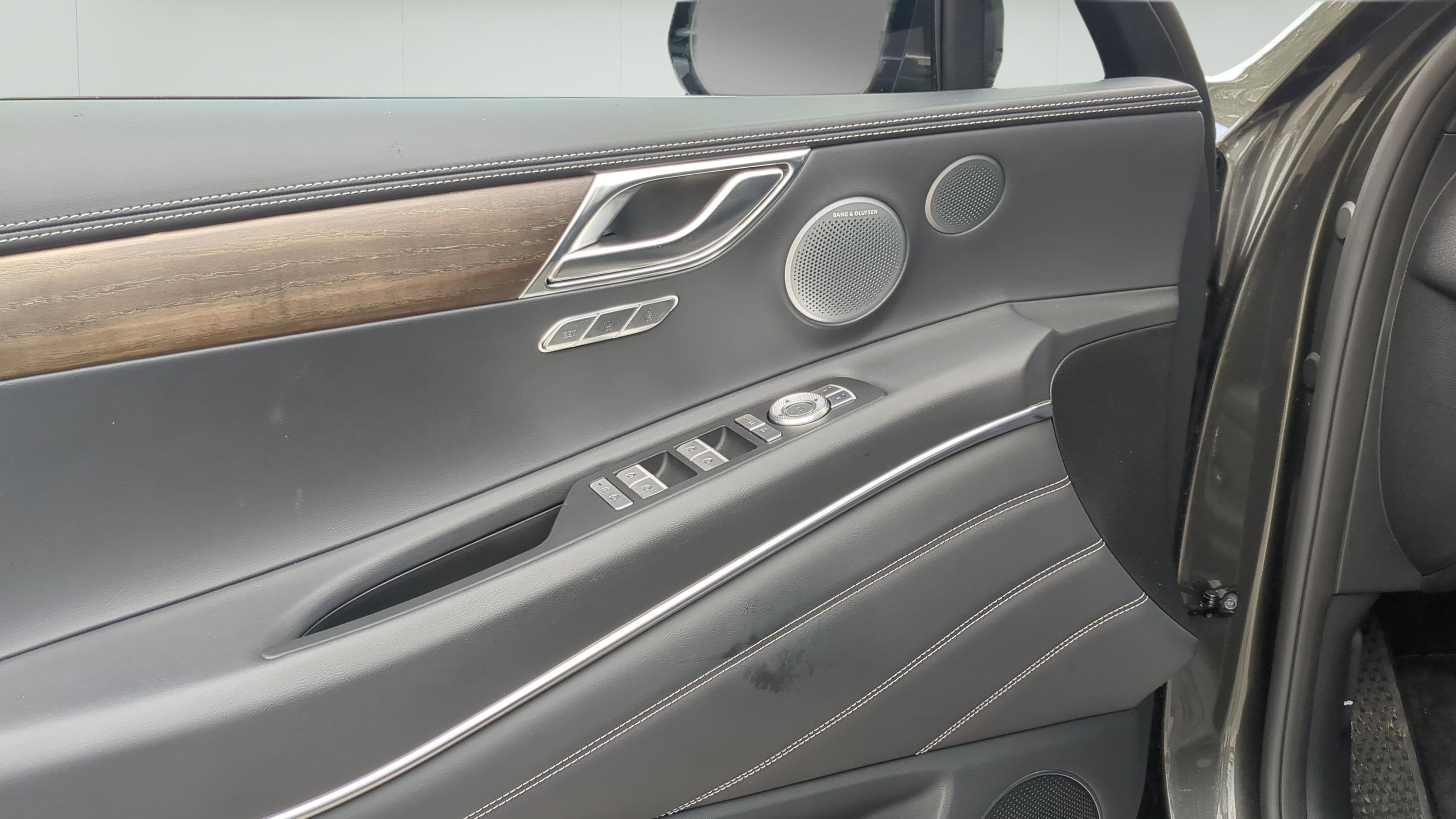 2025 Genesis GV80 2.5T Advanced
