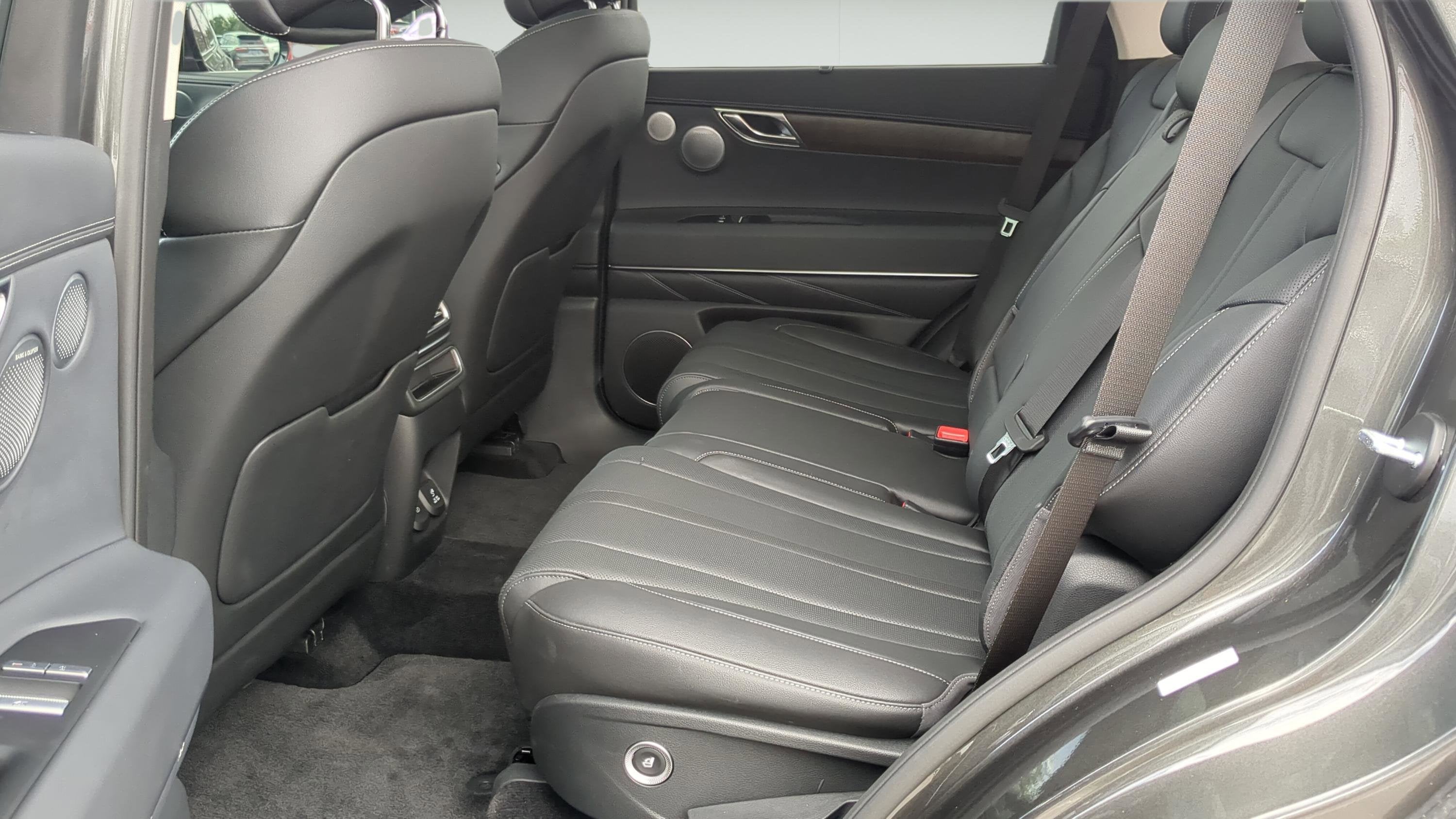 2025 Genesis GV80 2.5T Advanced