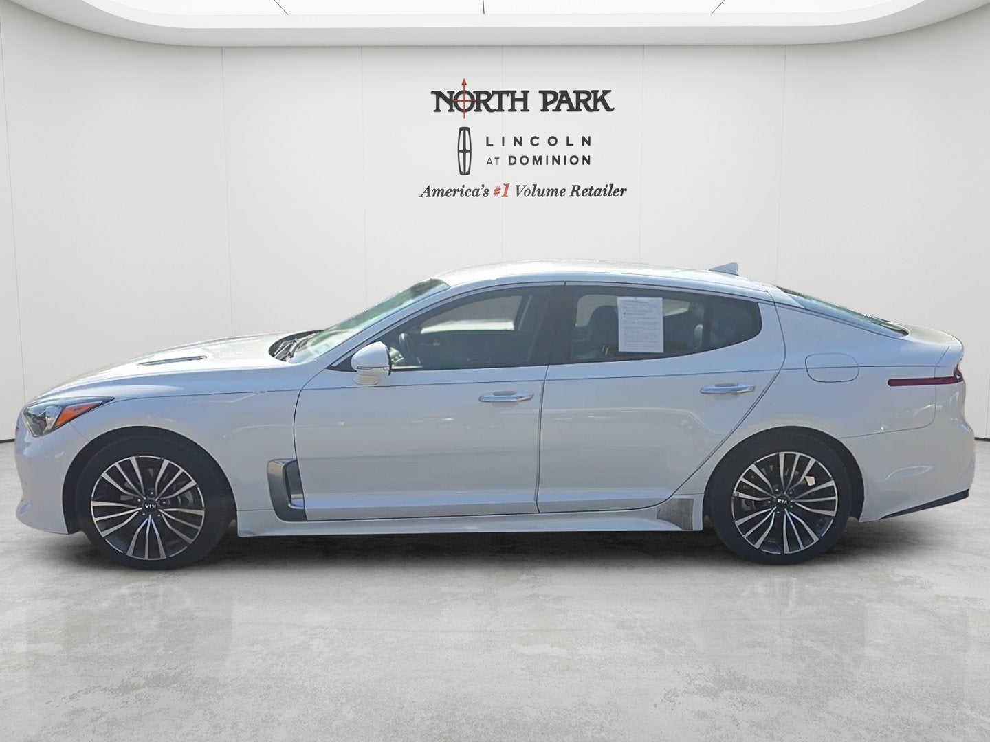 2019 Kia Stinger Base