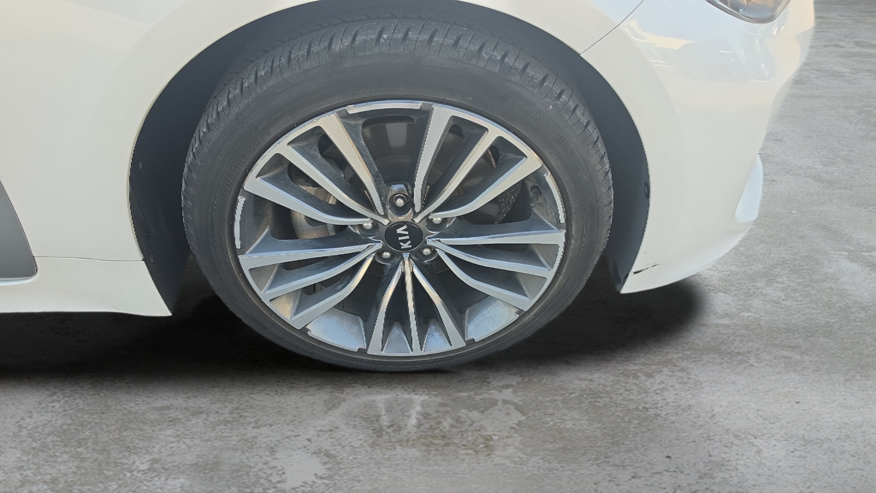 2019 Kia Stinger Base