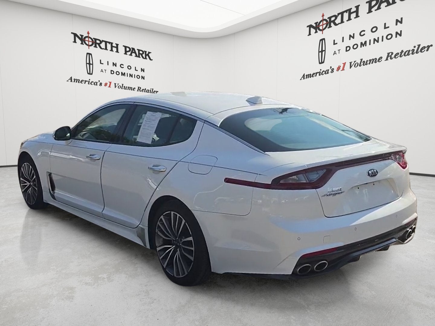 2019 Kia Stinger Base