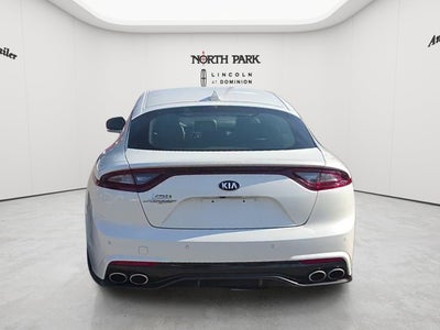 2019 Kia Stinger Base