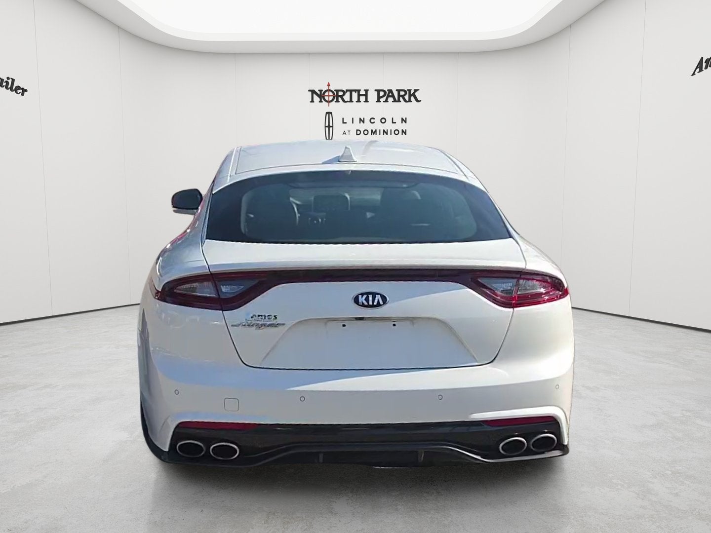 2019 Kia Stinger Base