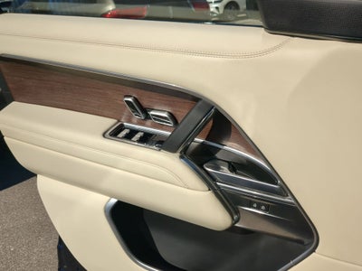2023 Land Rover Range Rover SE