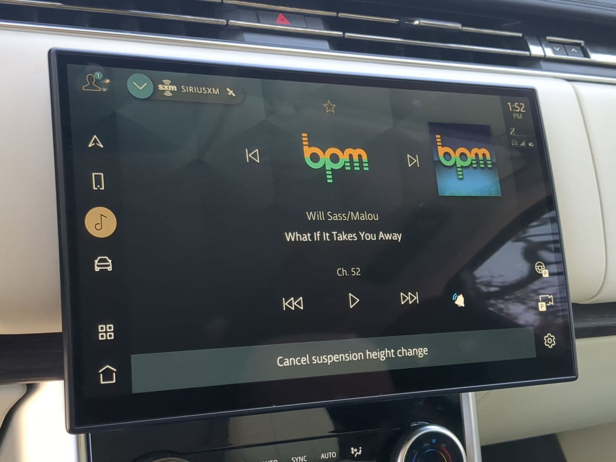 2023 Land Rover Range Rover SE