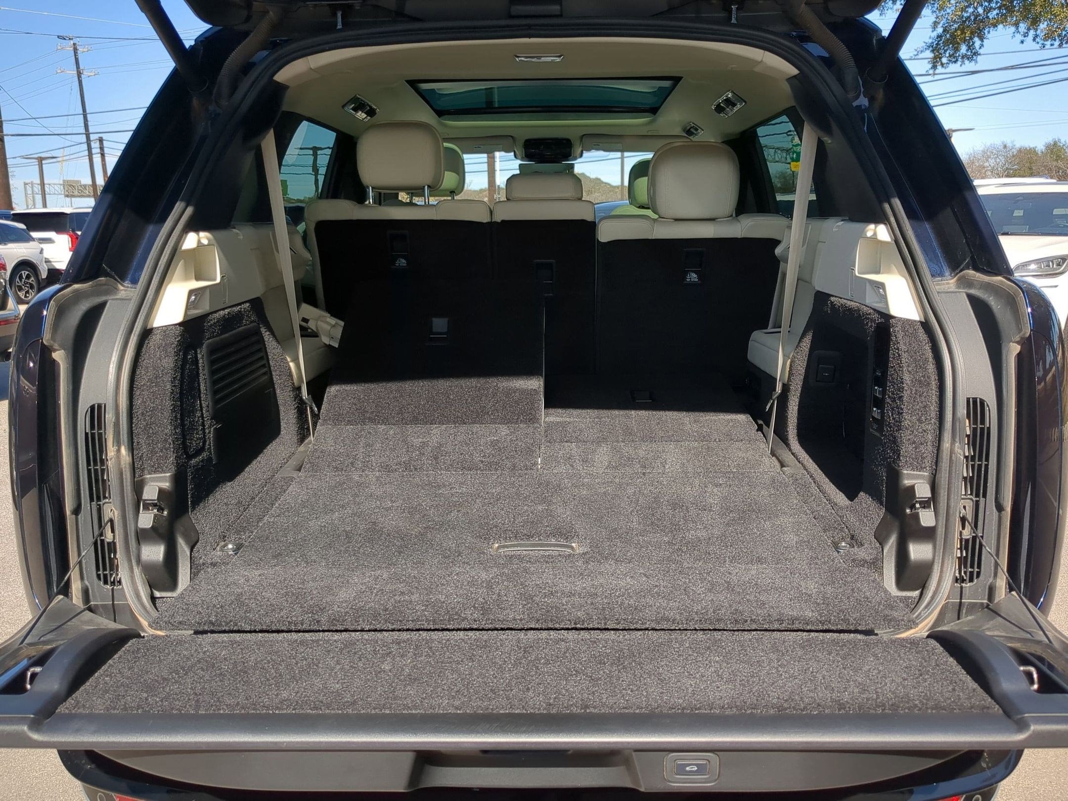 2023 Land Rover Range Rover SE