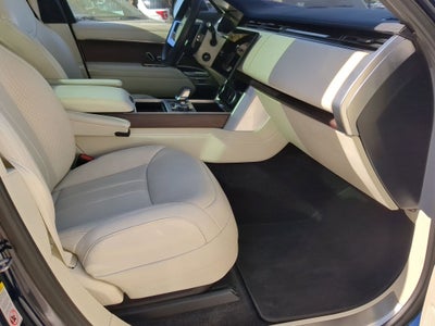 2023 Land Rover Range Rover SE