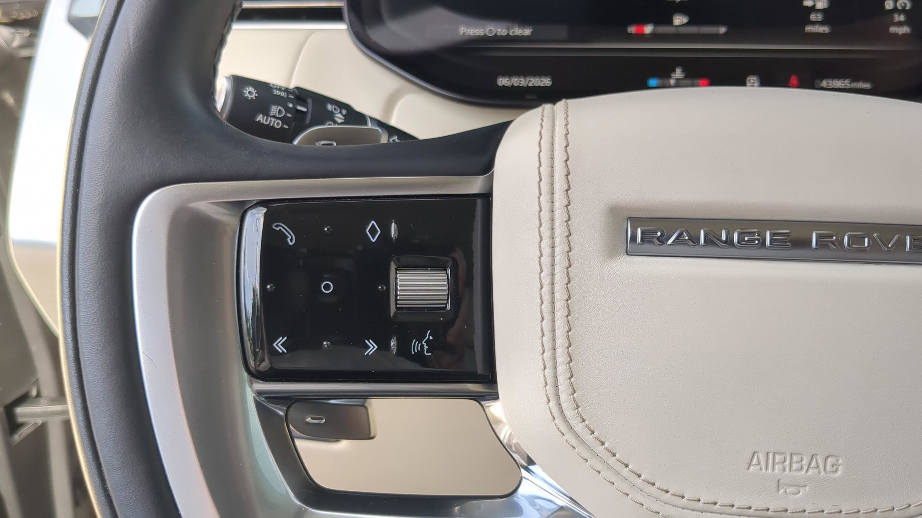 2023 Land Rover Range Rover SE