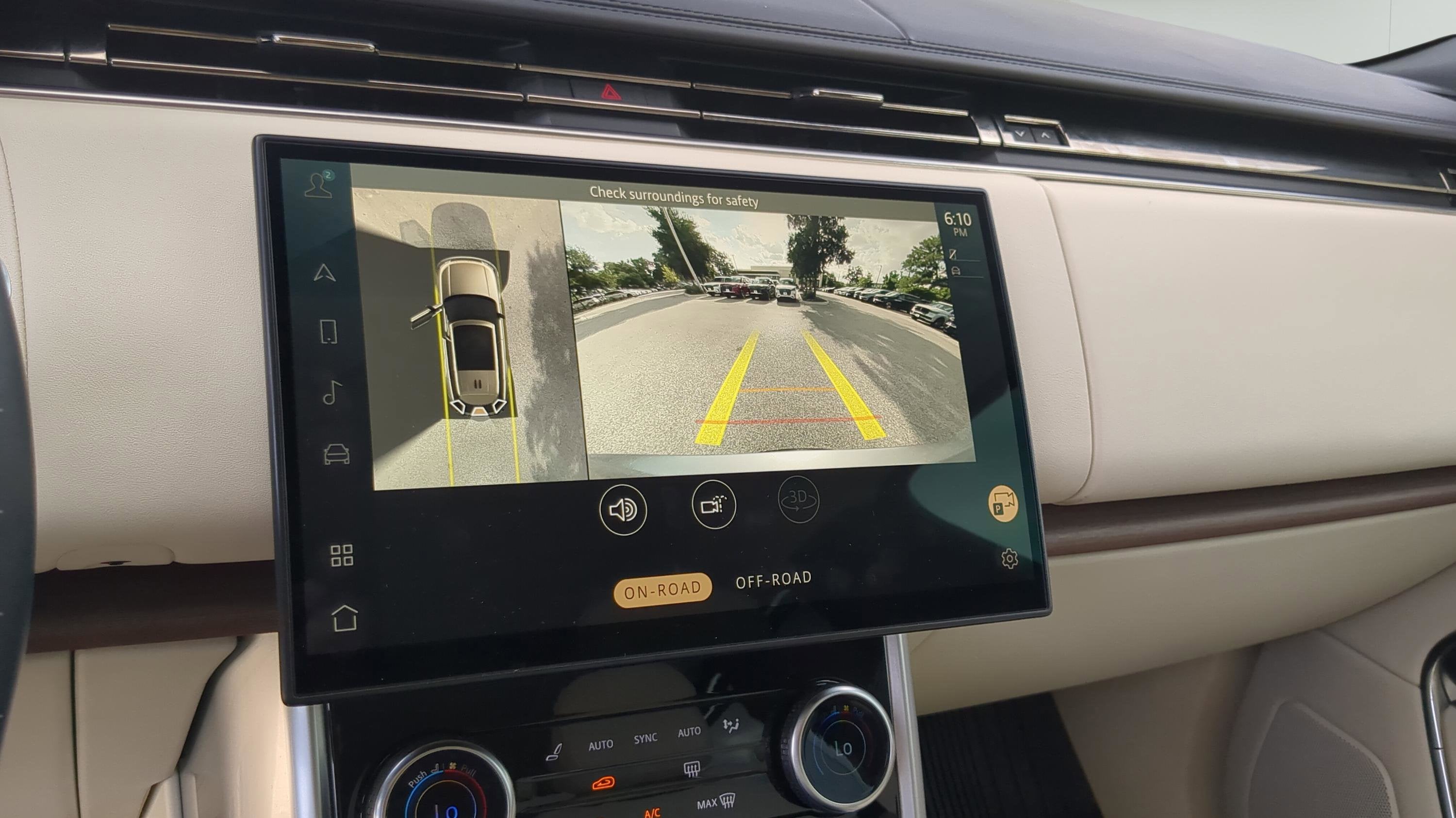 2023 Land Rover Range Rover SE
